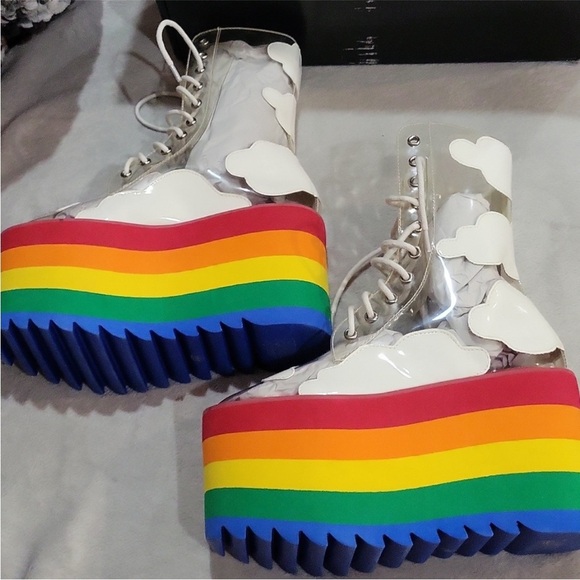 🌈Dolls Kill Happy Days Platforms 8🌈 - Picture 4 of 16